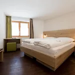 Apartman Haus Alpenrose By Interhome Saas-Almagell