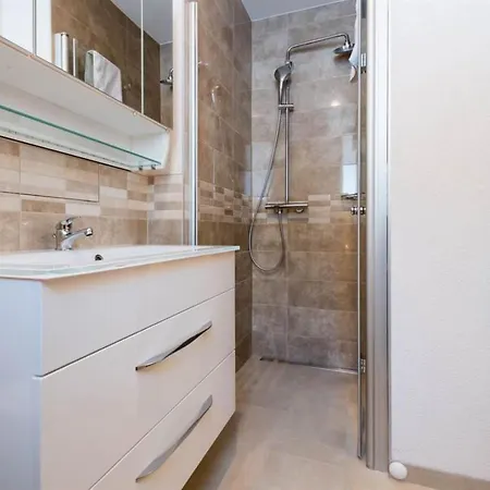 Haus Alpenrose By Interhome Lägenhet Saas-Almagell
