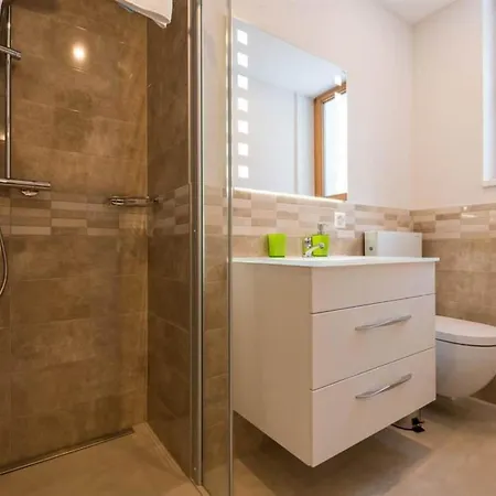 Apartamento Haus Alpenrose By Interhome *