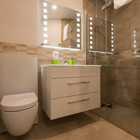 Apartamento Haus Alpenrose By Interhome *